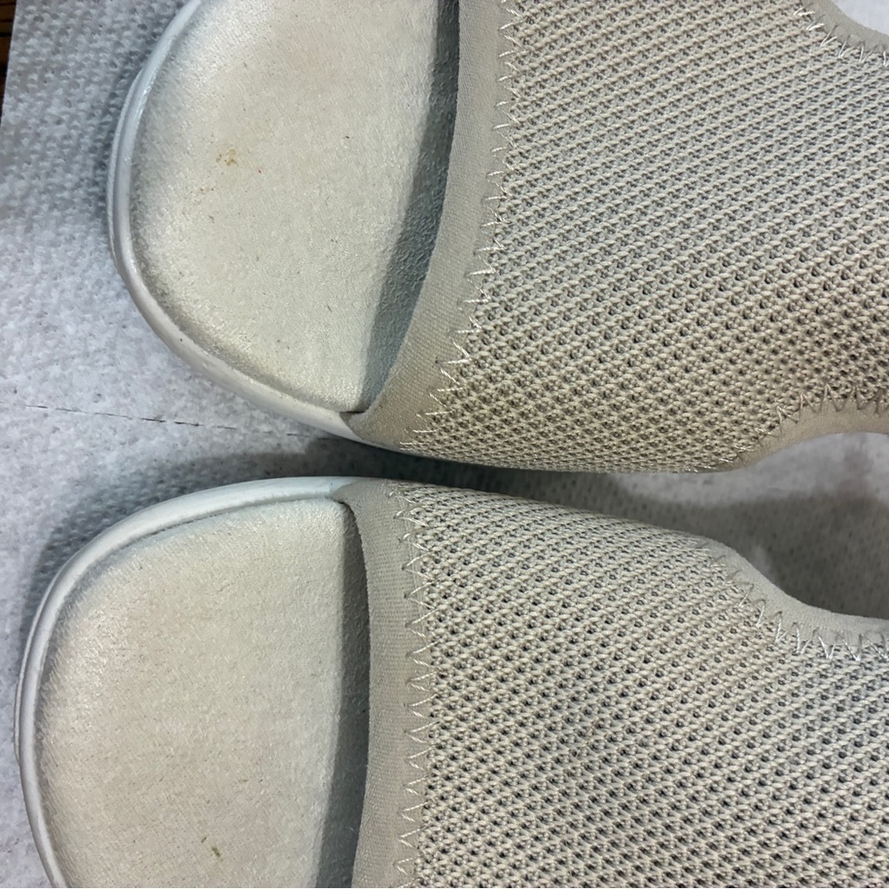 Easy Spirit Beige Mesh Slip-On Sandals - Picture 7 of 9